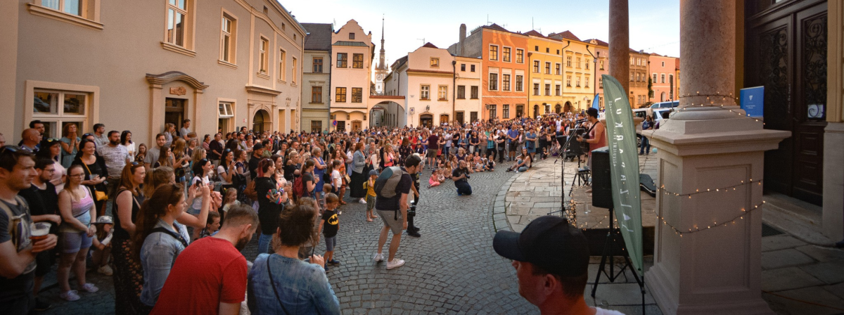 Pouliční festival Olomouc (o)žije také na nádvoří Vlastivědného muzea